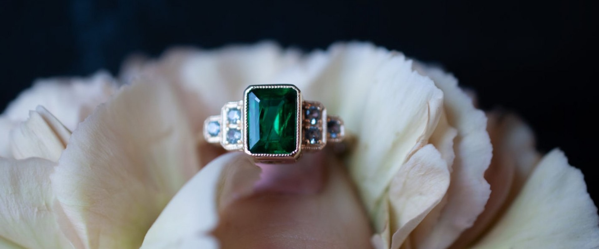 Emeralds for Wedding Rings: A Guide