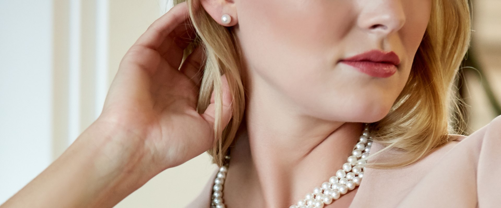 Pearl Necklaces - Everything You Need to Know