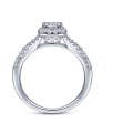 Halo Engagement Rings: A Comprehensive Overview