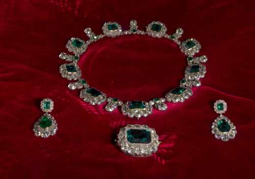 Victorian Jewellery: A Historical Overview